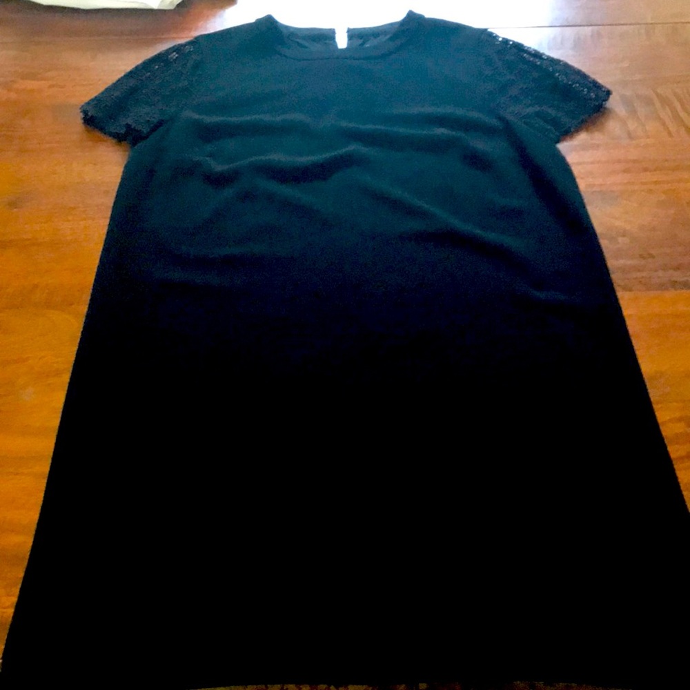 Black loft shift dress